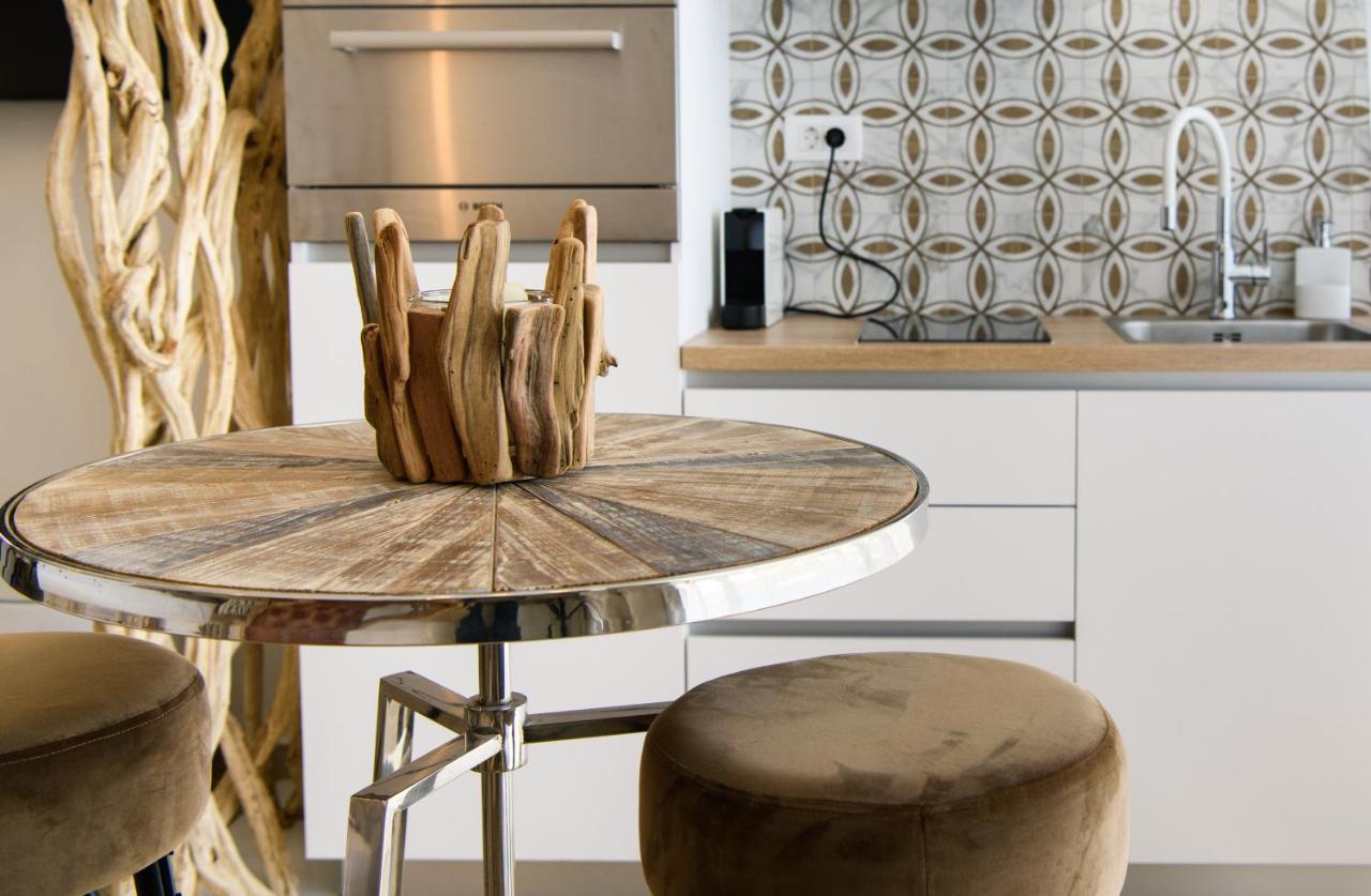 Gallery Luxury Suites & Rooms-Only Adults Split Extérieur photo
