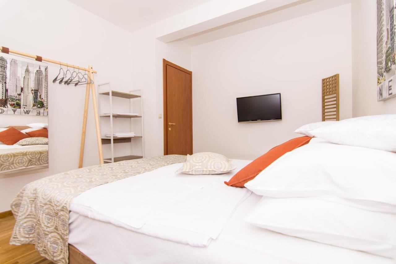 Gallery Luxury Suites & Rooms-Only Adults Split Extérieur photo