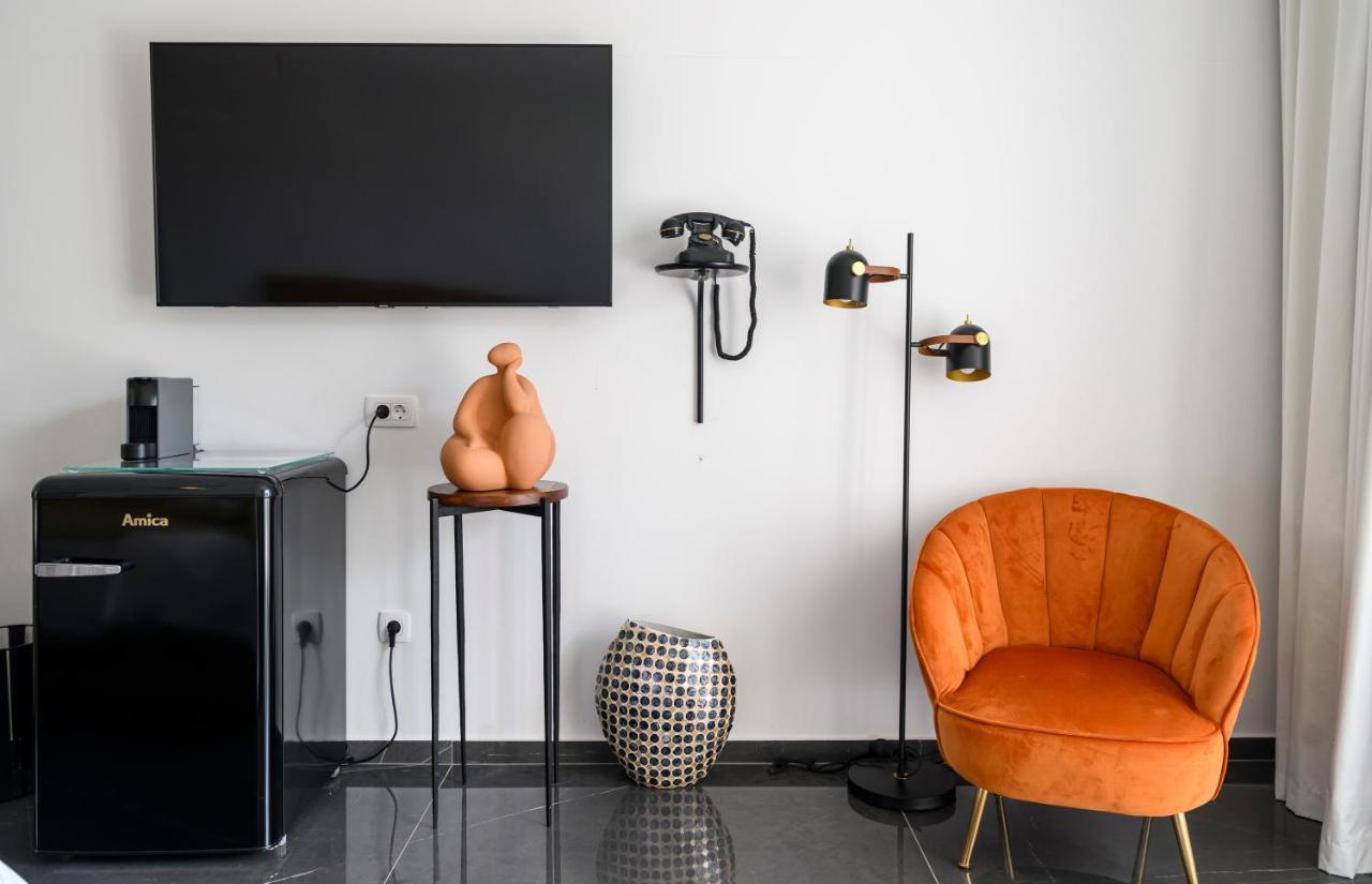 Gallery Luxury Suites & Rooms-Only Adults Split Extérieur photo